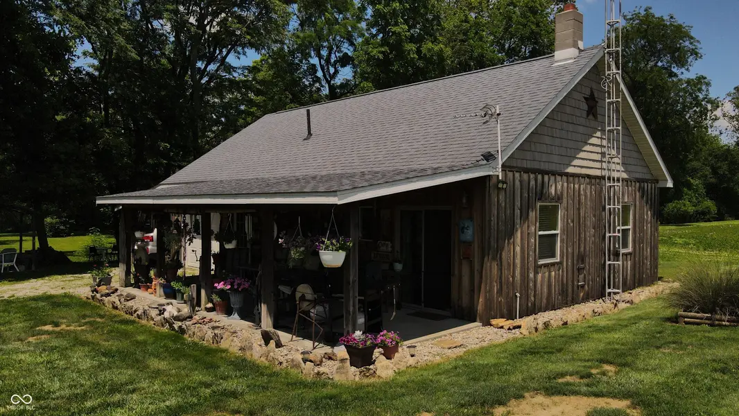 626 N Walnut ST, Milroy, IN 46156