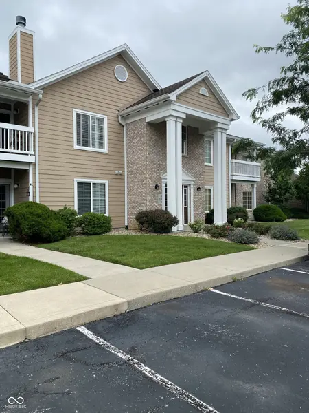 6519 Jade Stream CT #104, Indianapolis, IN 46237