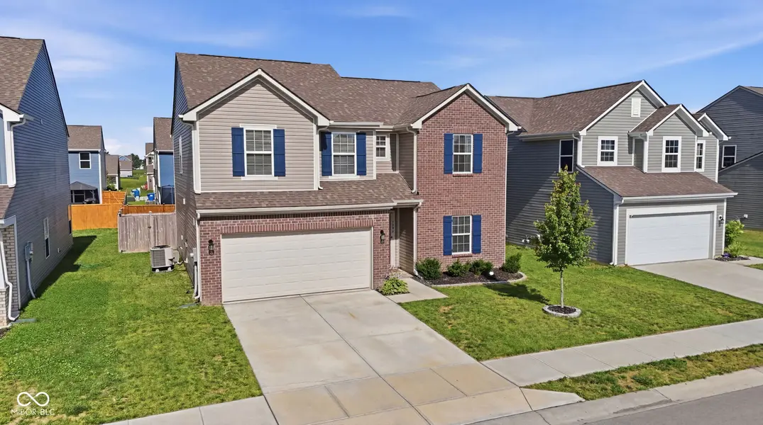 1450 Silver Pine LN, Sheridan, IN 46069