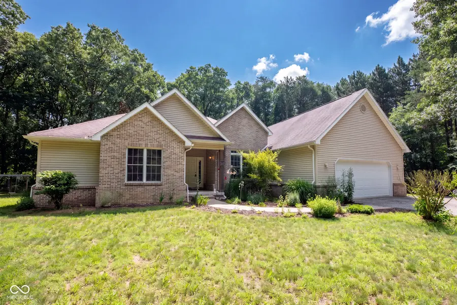 12368 Upas RD, Plymouth, IN 46563