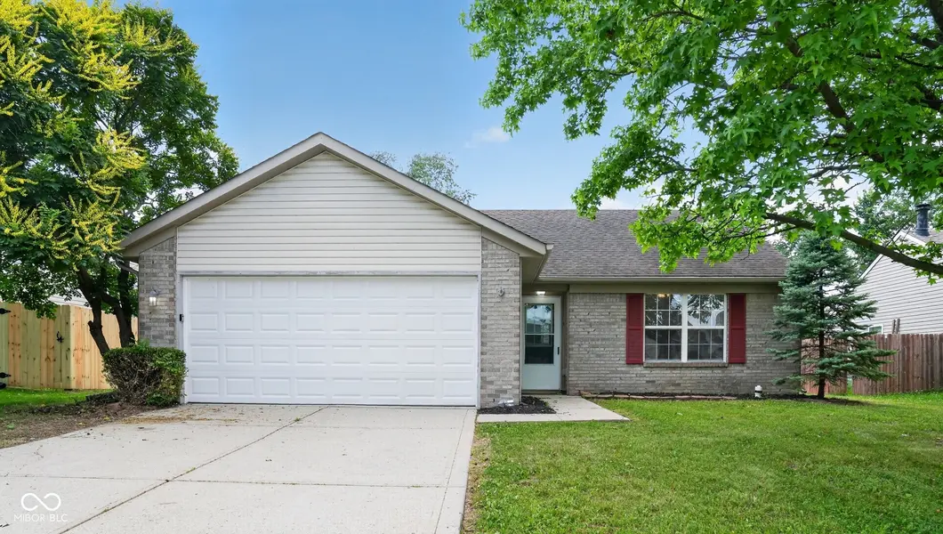 3662 Rock Maple DR, Indianapolis, IN 46235