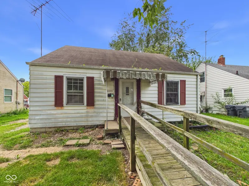 3009 Fairview ST, Anderson, IN 46016