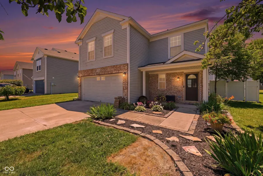 212 Cross Bow ST, Sheridan, IN 46069