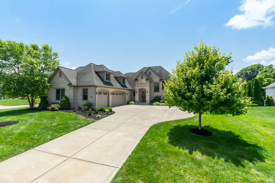 2350 Waterside CIR, Avon, IN 46123
