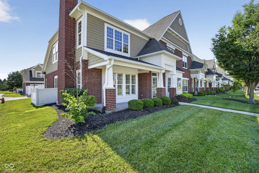 15557 Portland DR, Westfield, IN 46074