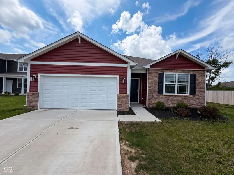 1671 Fairmount DR, Greenfield, IN 46140