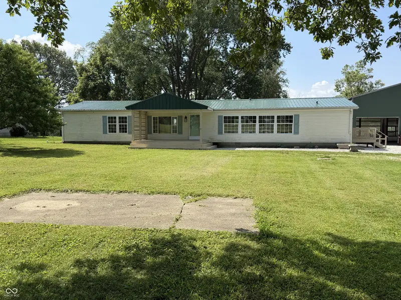 6870 State Road 158 RD, Bedford, IN 47421