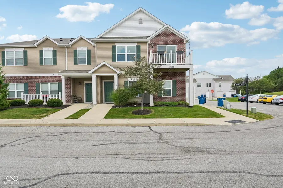 12035 Zircon LN #600, Fishers, IN 46038