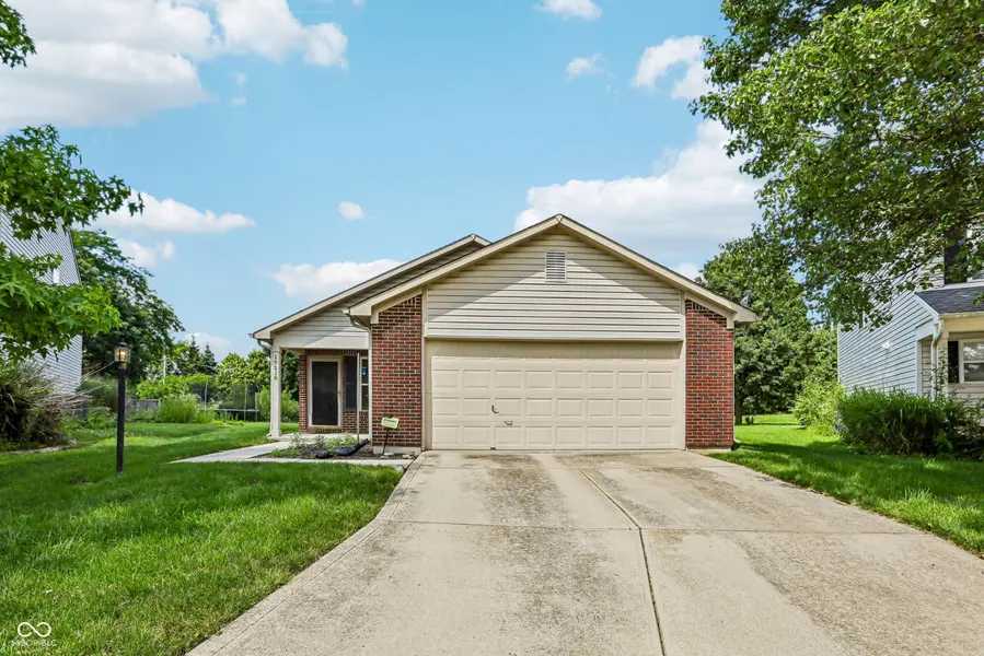 15518 Wandering WAY, Noblesville, IN 46060