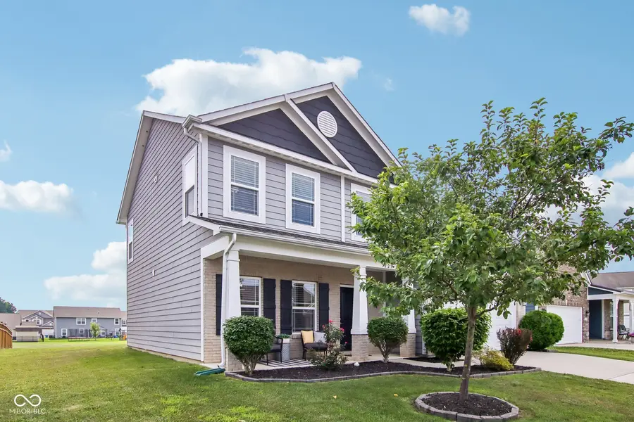 5225 Hearst LN, Indianapolis, IN 46239