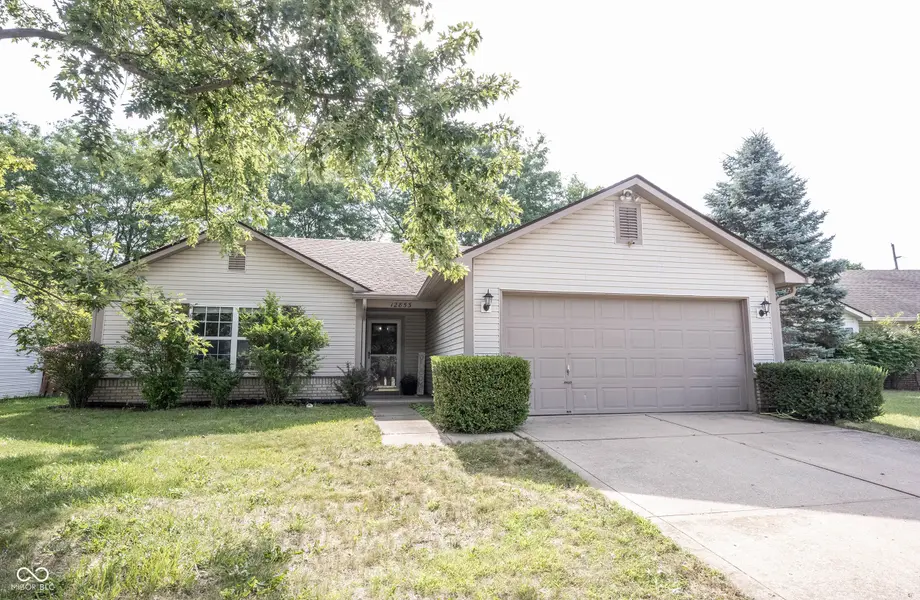 12853 Longleaf LN, Fishers, IN 46038