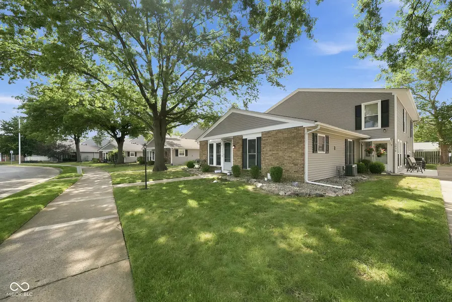 5038 Woodmark DR, Fort Wayne, IN 46815