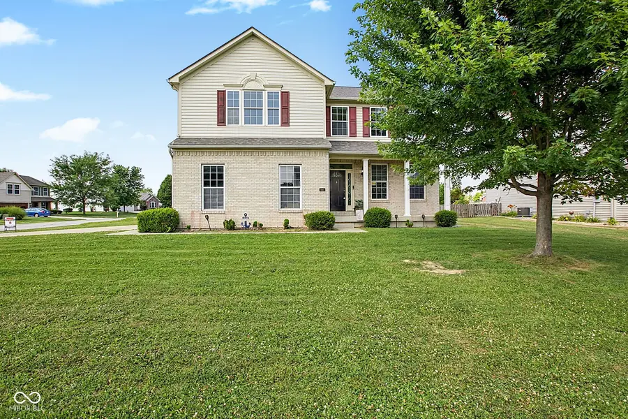 2410 McGregor DR, Avon, IN 46123