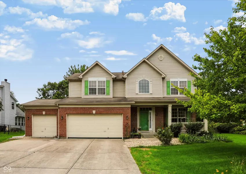 281 Wakefield DR E, Greenwood, IN 46142