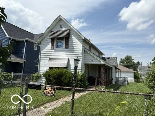 208 E 8th ST, Muncie, IN 47302