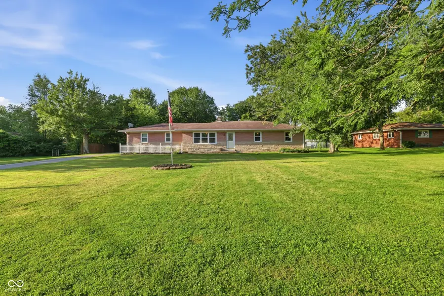 6215 Nolte ST, Indianapolis, IN 46221