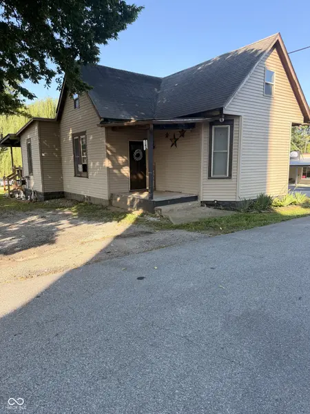 102 Railroad ST, Elizabethtown, IN 47232