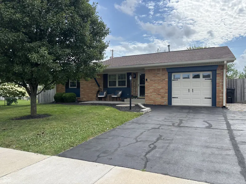 169 Pinedale DR, Whiteland, IN 46184