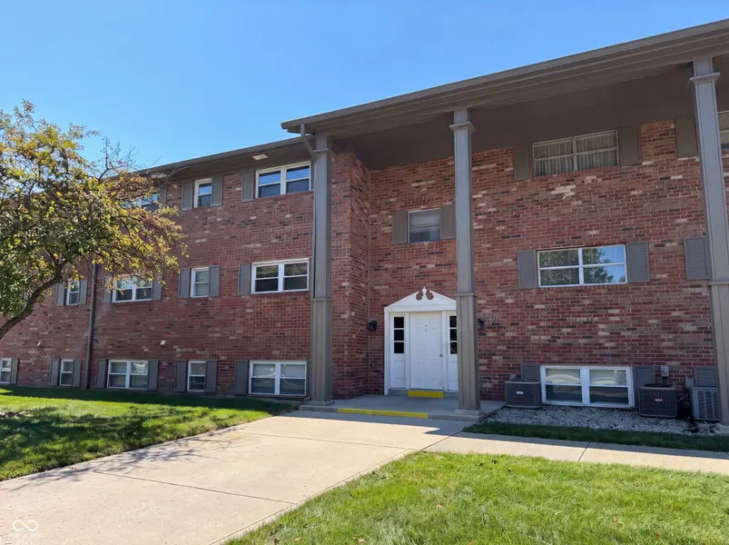 3135 E 52nd ST #UNIT E, Indianapolis, IN 46205