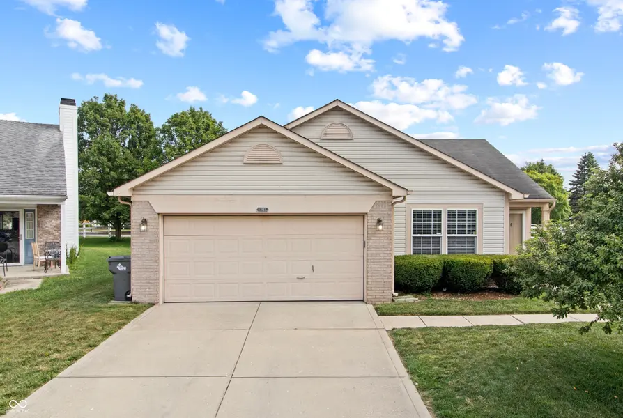 10941 Snowdrop WAY, Indianapolis, IN 46235