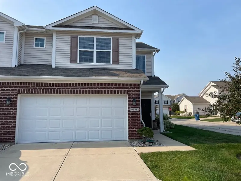 9658 Calamus DR, Noblesville, IN 46060