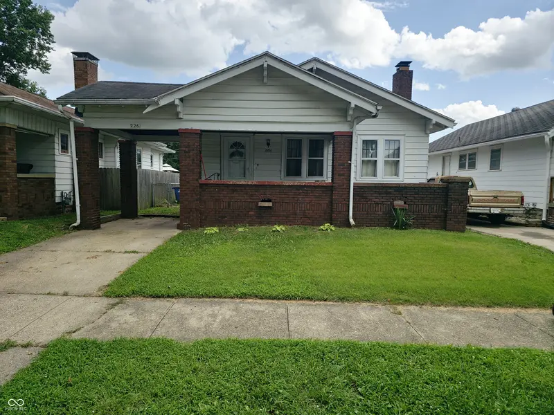 2261 Crawford ST, Terre Haute, IN 47803