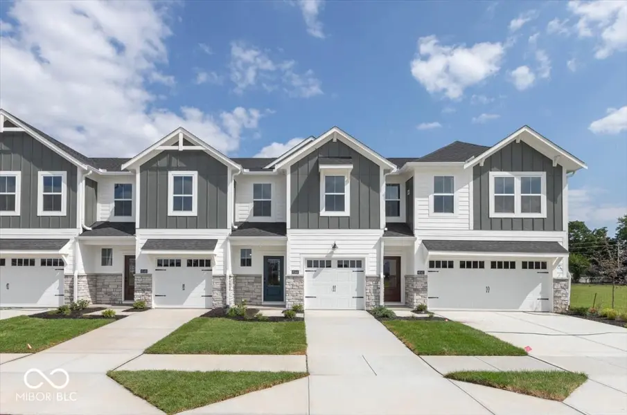 6144 Parsonage PL #330-403, Mccordsville, IN 46055