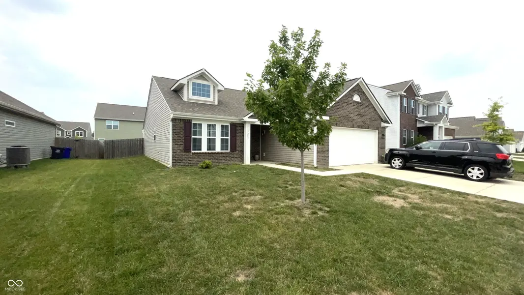 3243 Sand Walk DR, Kokomo, IN 46902