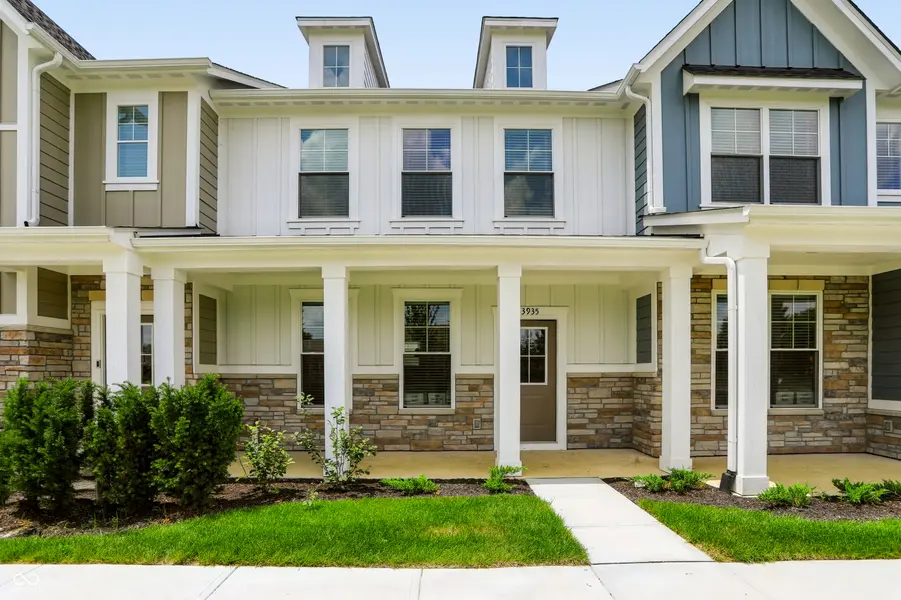 3935 Sandpiper WAY, Brownsburg, IN 46112