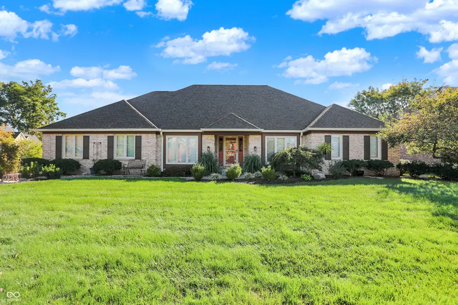 14305 Stacey ST, Carmel, IN 46033