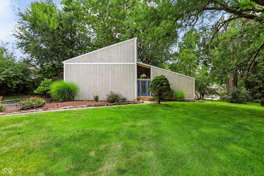 5830 Elderberry RD, Noblesville, IN 46062