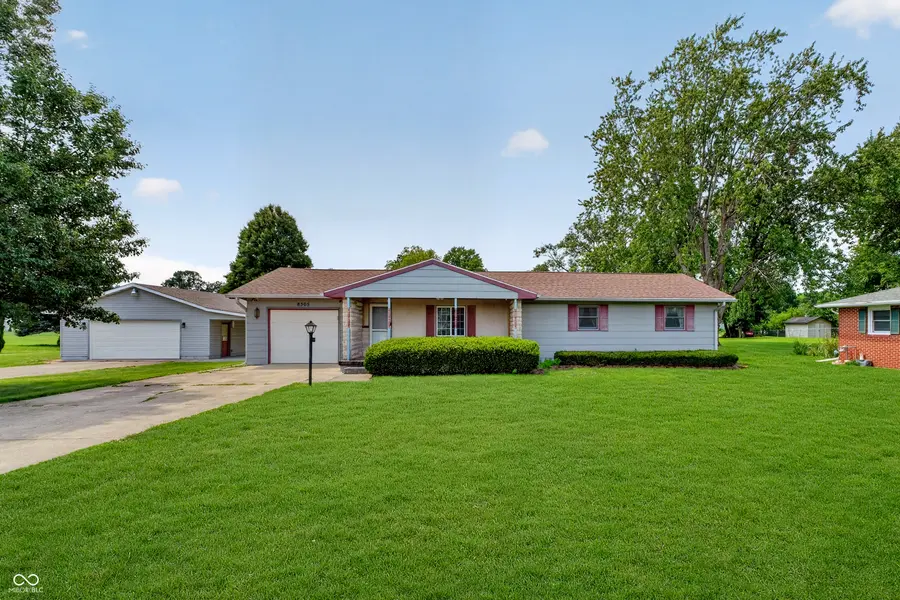 8505 S Bronco DR, Daleville, IN 47334
