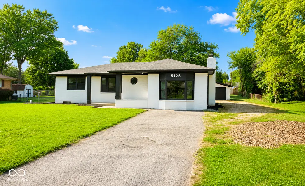 5126 Mount Pleasant Center RD, Greenwood, IN 46142