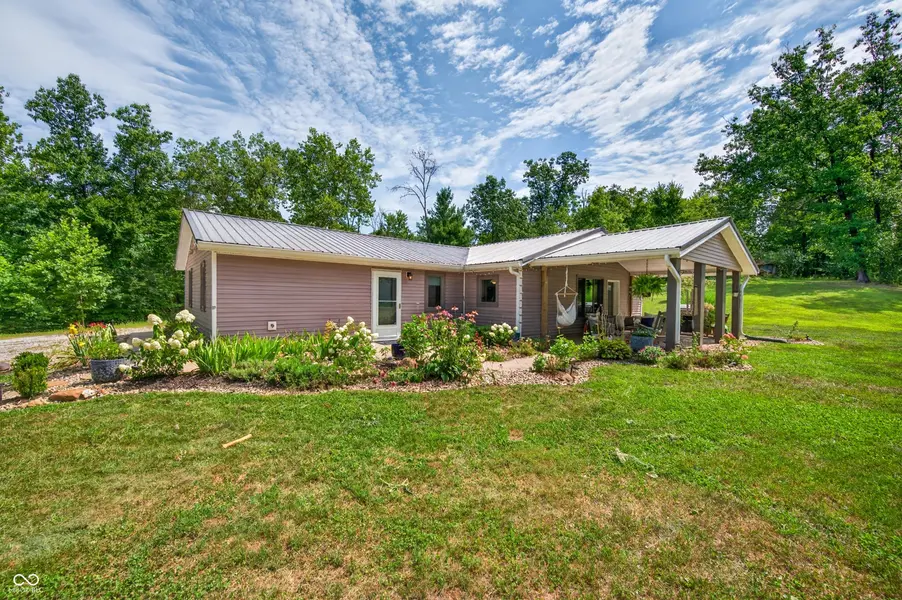 7351 Homestead RD, Morgantown, IN 46160
