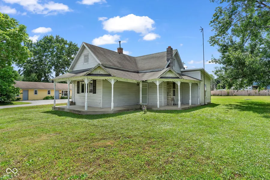 204 S Lafayette ST, Cloverdale, IN 46120