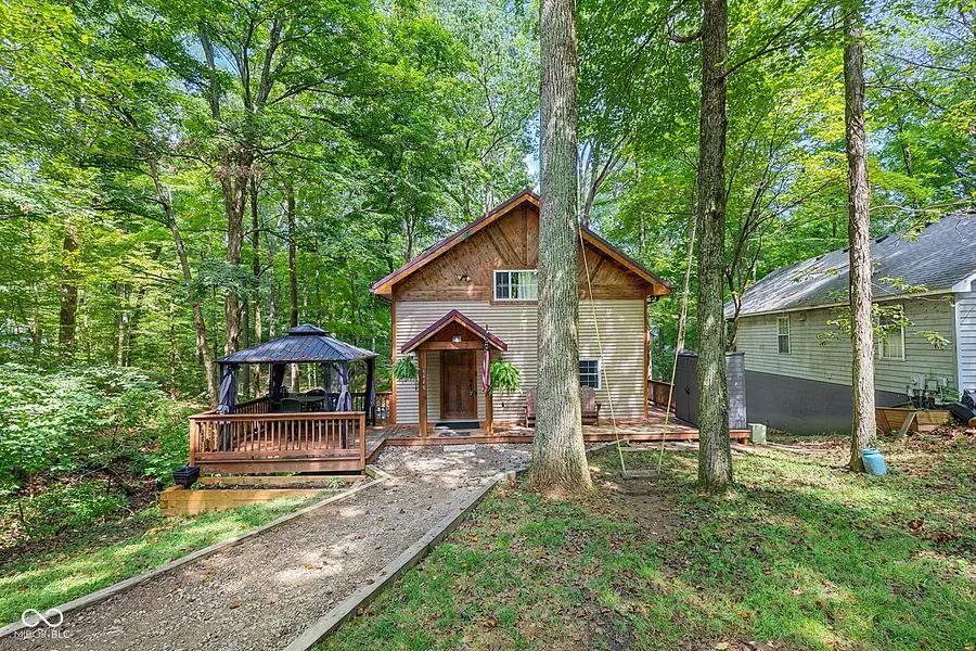 6448 Quail DR, Nineveh, IN 46164