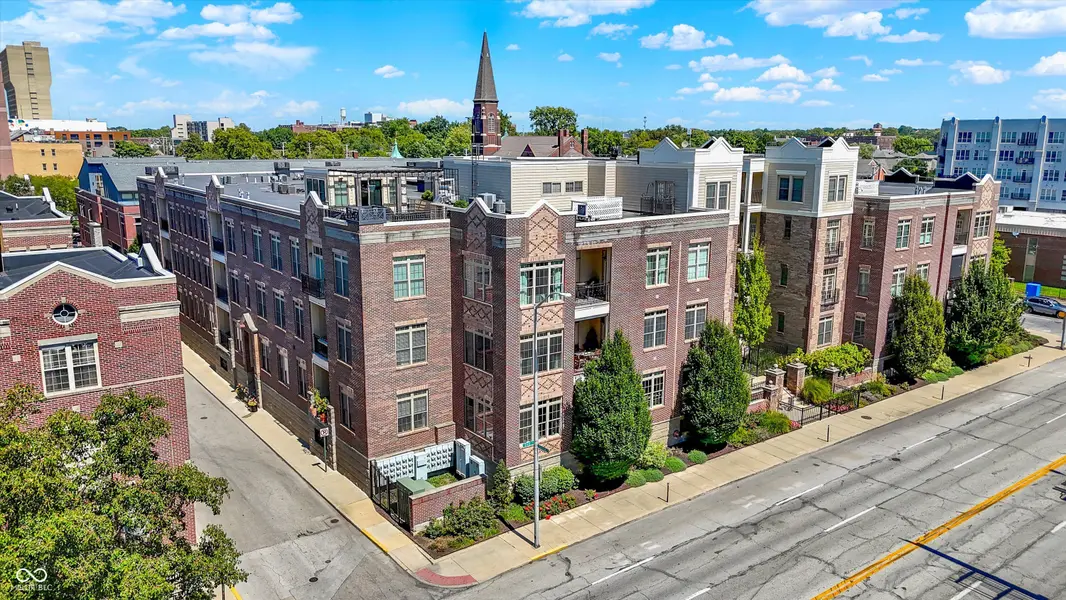 450 E Ohio ST #APT 310, Indianapolis, IN 46204