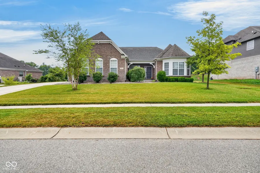 193 Little Ben LN, Greenwood, IN 46142
