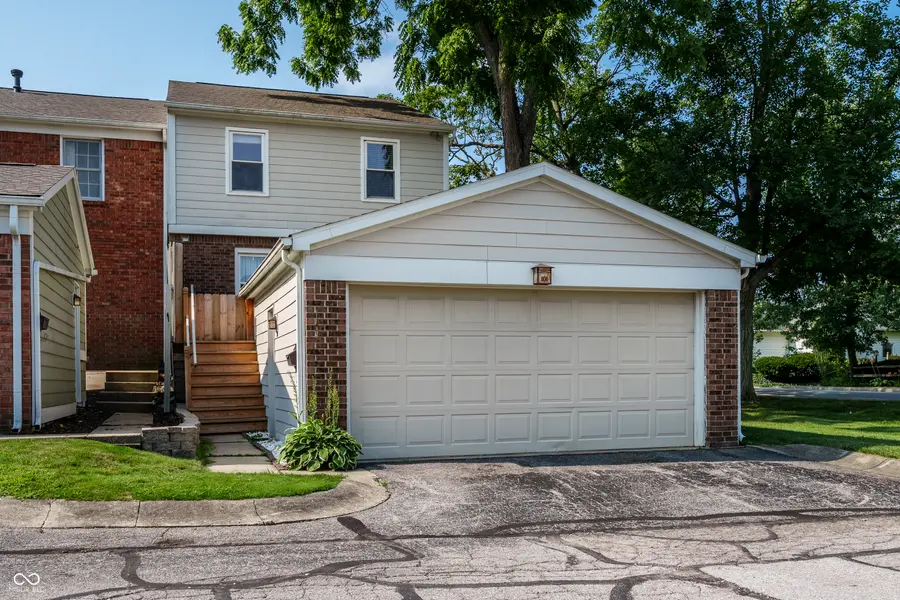 101 Carmelaire DR, Carmel, IN 46032