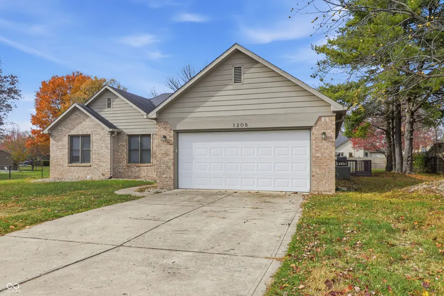 1208 Spring Mill DR, Avon, IN 46123