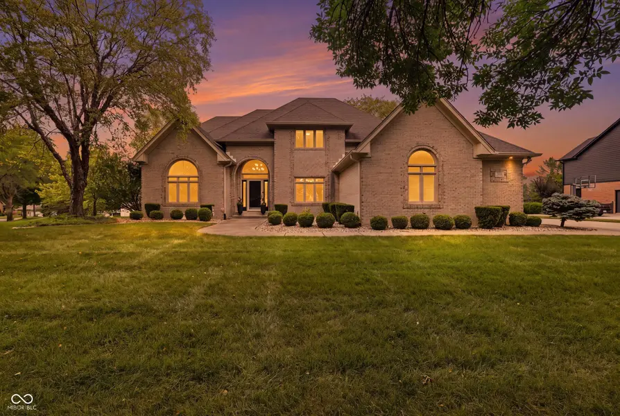 3750 Eagle Crest CT, Greenwood, IN 46143