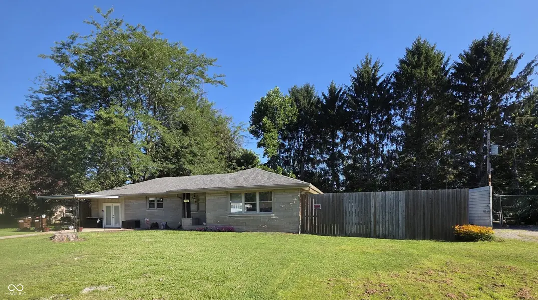 710 E North ST, Westport, IN 47283