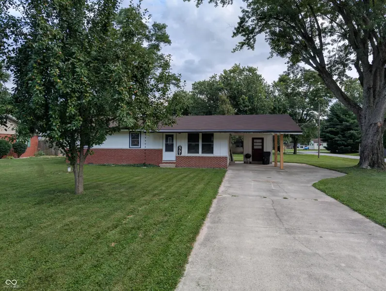 2791 Woodlawn DR, Anderson, IN 46013