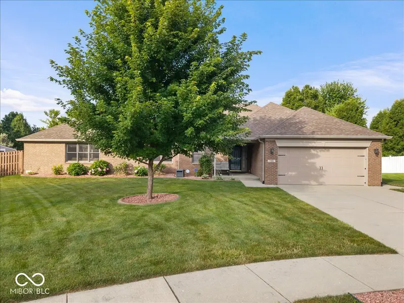 768 Robertson CT, Danville, IN 46122