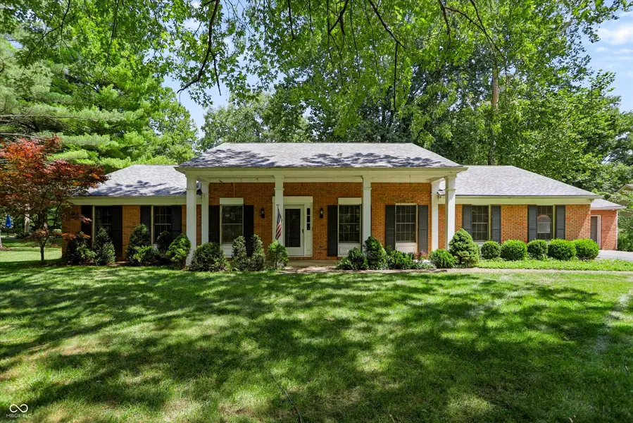 361 S Sussex PL, Columbus, IN 47201