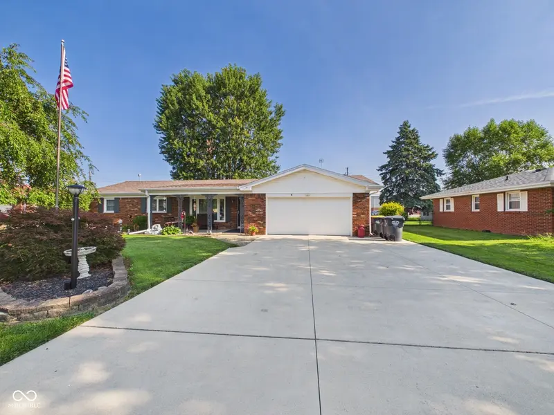 814 Rustic RD, Anderson, IN 46013