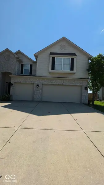 7569 Shasta DR, Indianapolis, IN 46217