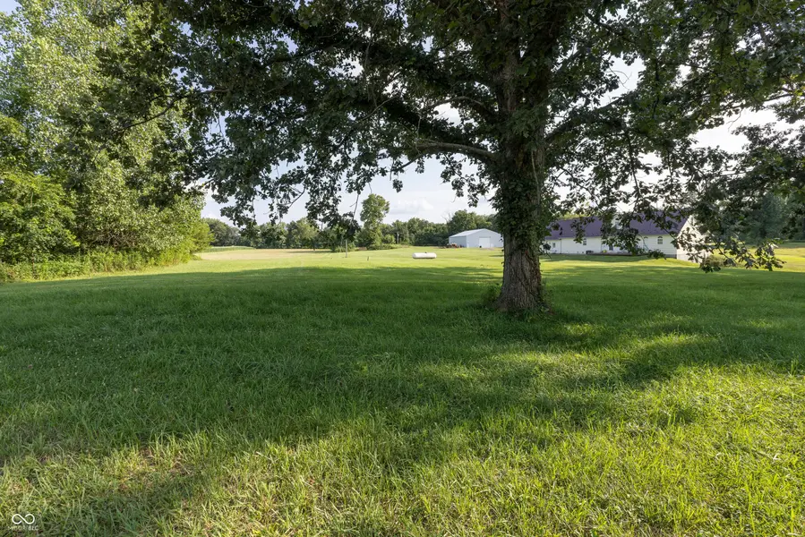 12680 E State Road 7, Elizabethtown, IN 47232