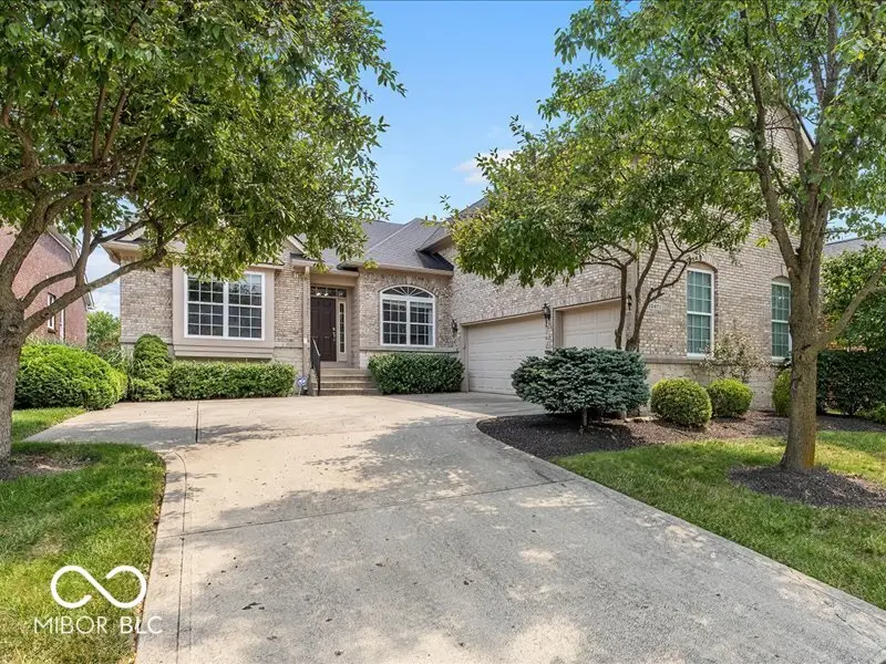 15471 Mission Hills DR, Carmel, IN 46033