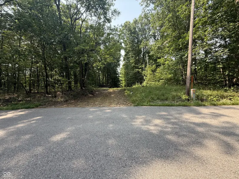 9450 S Chapel Hill RD, Heltonville, IN 47436